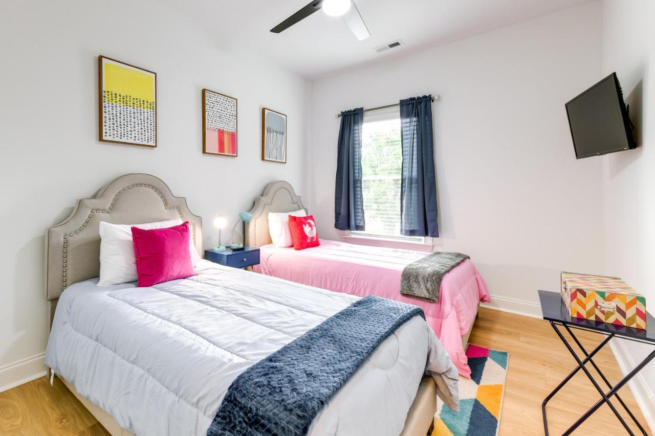 Getaway With Yard - 3 Mi To Uptown!