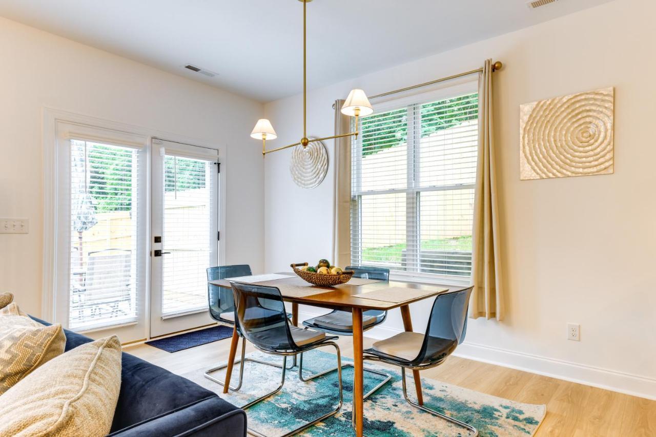 Getaway With Yard - 3 Mi To Uptown! Holiday home Charlotte